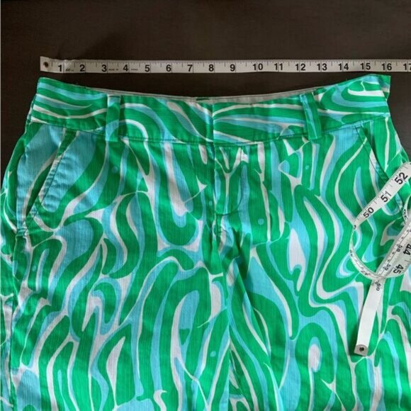 LILLY PULITZER Women’s Finders Keepers The Chipper Short Green Blue White Size 8 - Picture 12 of 14